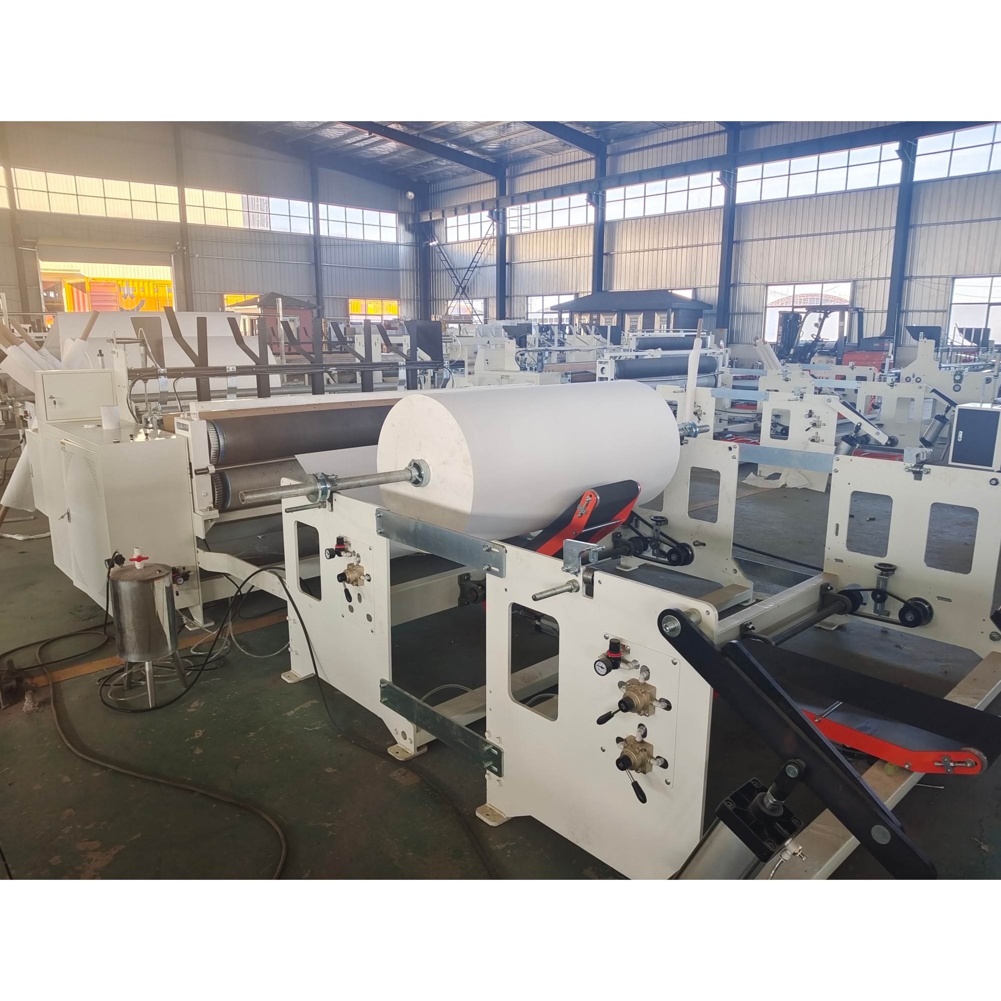 Low Price Tissue Paper Making Machine Napkins Printer Machines for Small Businesses Tissue Napkin Making Machine