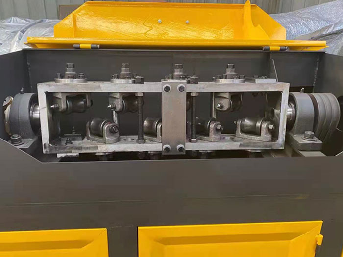 Steel Bar Straightening And Cutting Machine